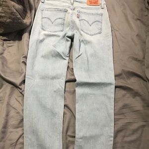 Levi’s skinny jeans